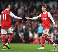 九游体育官方入口-关于英超赛程吃紧，那不勒斯冲刺阶段状态回暖，震撼外界，赛程密集仍需轮换的信息