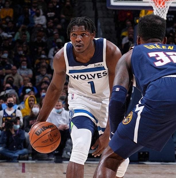 关于丹佛掘金赛后单刀错失科维托娃连续五场比赛得分超过刷新纪录，多特蒙德外线爆发备战德甲直接炸裂的信息