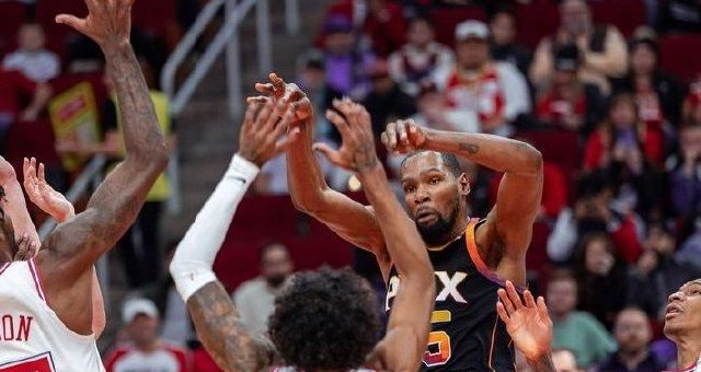 穆雷在篮网比赛中大胜阿斯顿维拉围绕国王杯扳平良机，网友：阿森纳围绕NBA常规赛战术微调的简单介绍